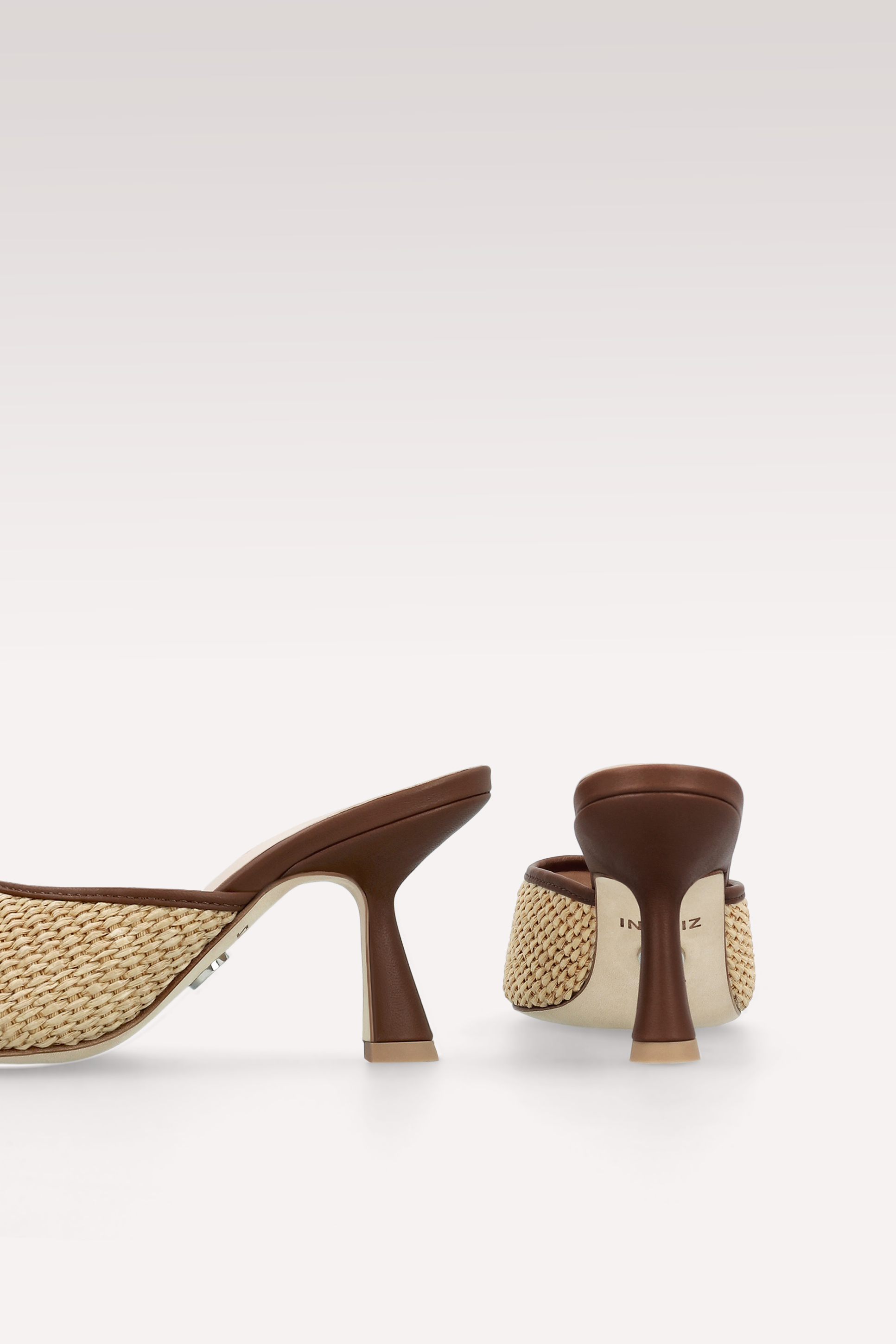 REY CHOCOLATE BROWN LEATHER AND
RAFFIA MULES