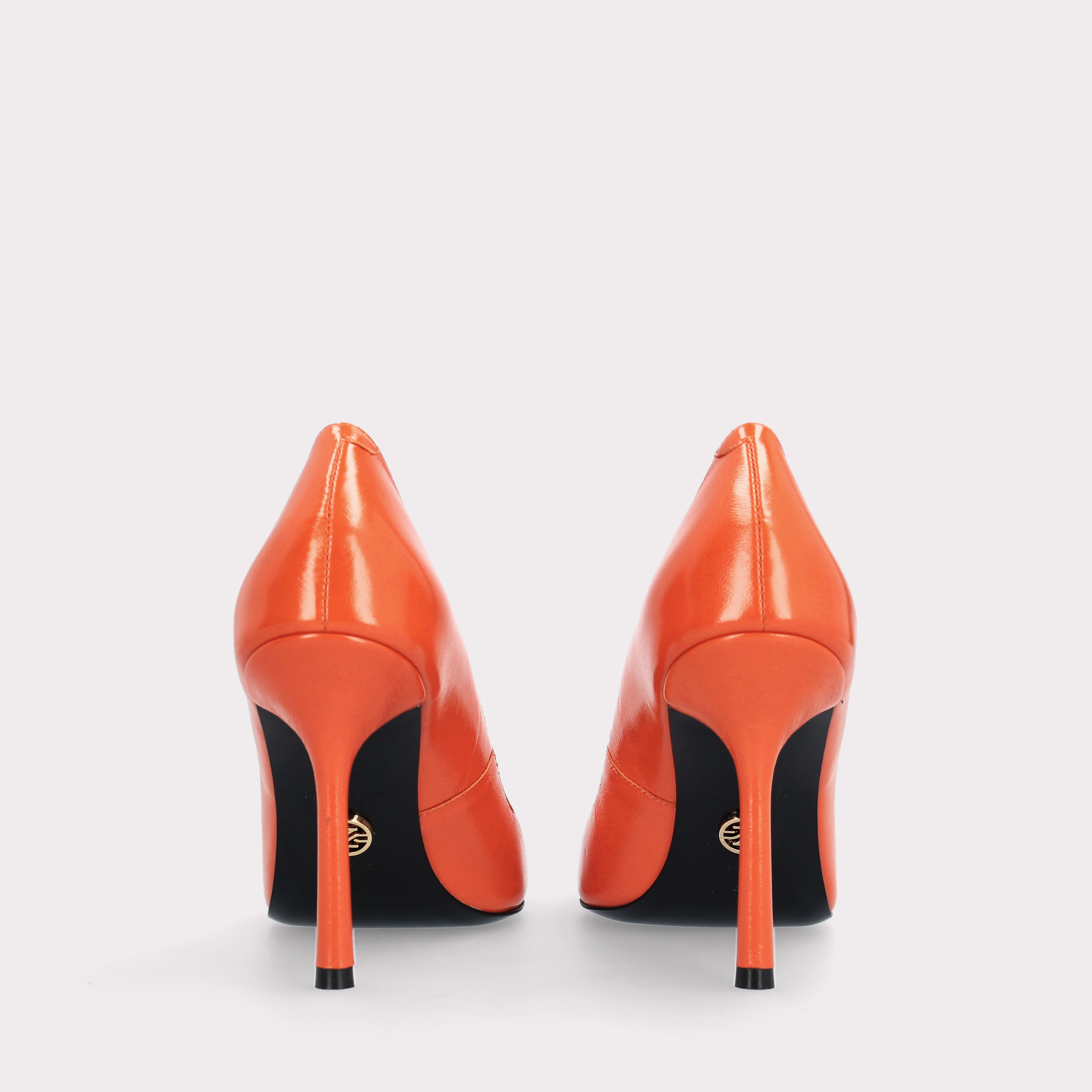 ABA DEC 08 ORANGE GLOSS LEATHER PUMPS