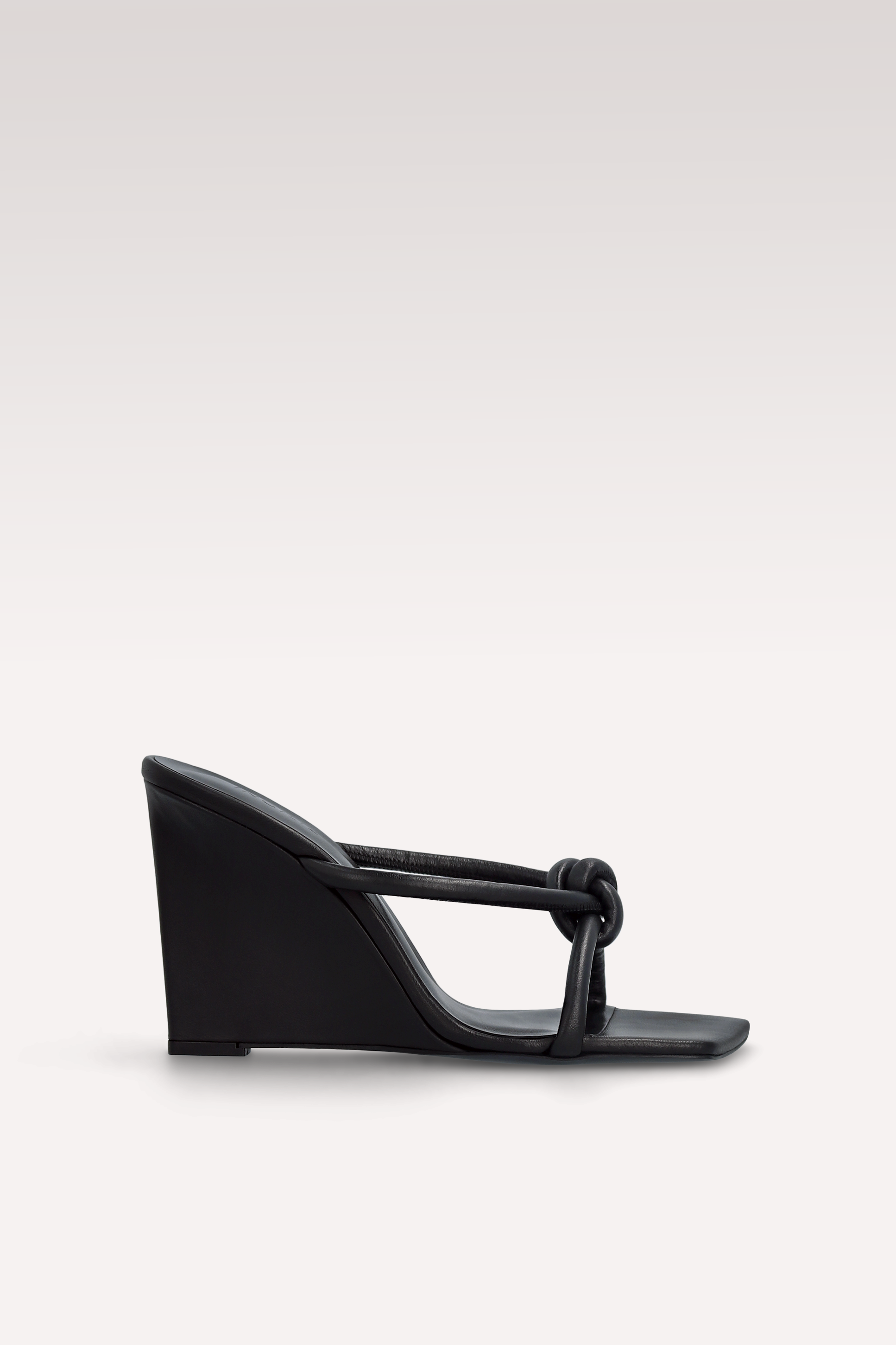 ZATANNA BLACK LEATHER MULES