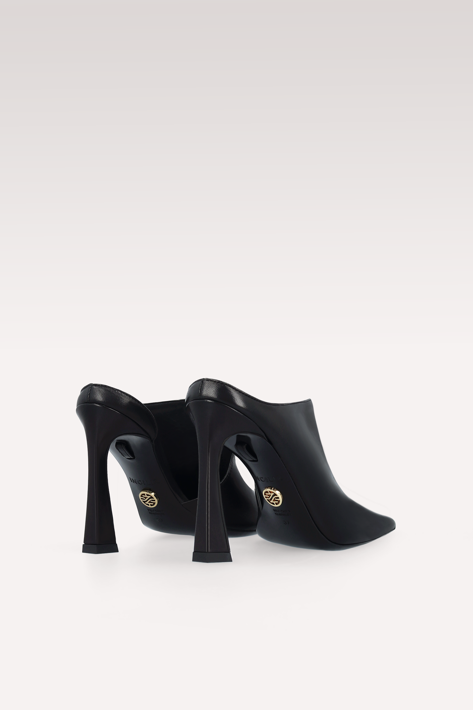MULES VEIL IN PELLE NERA