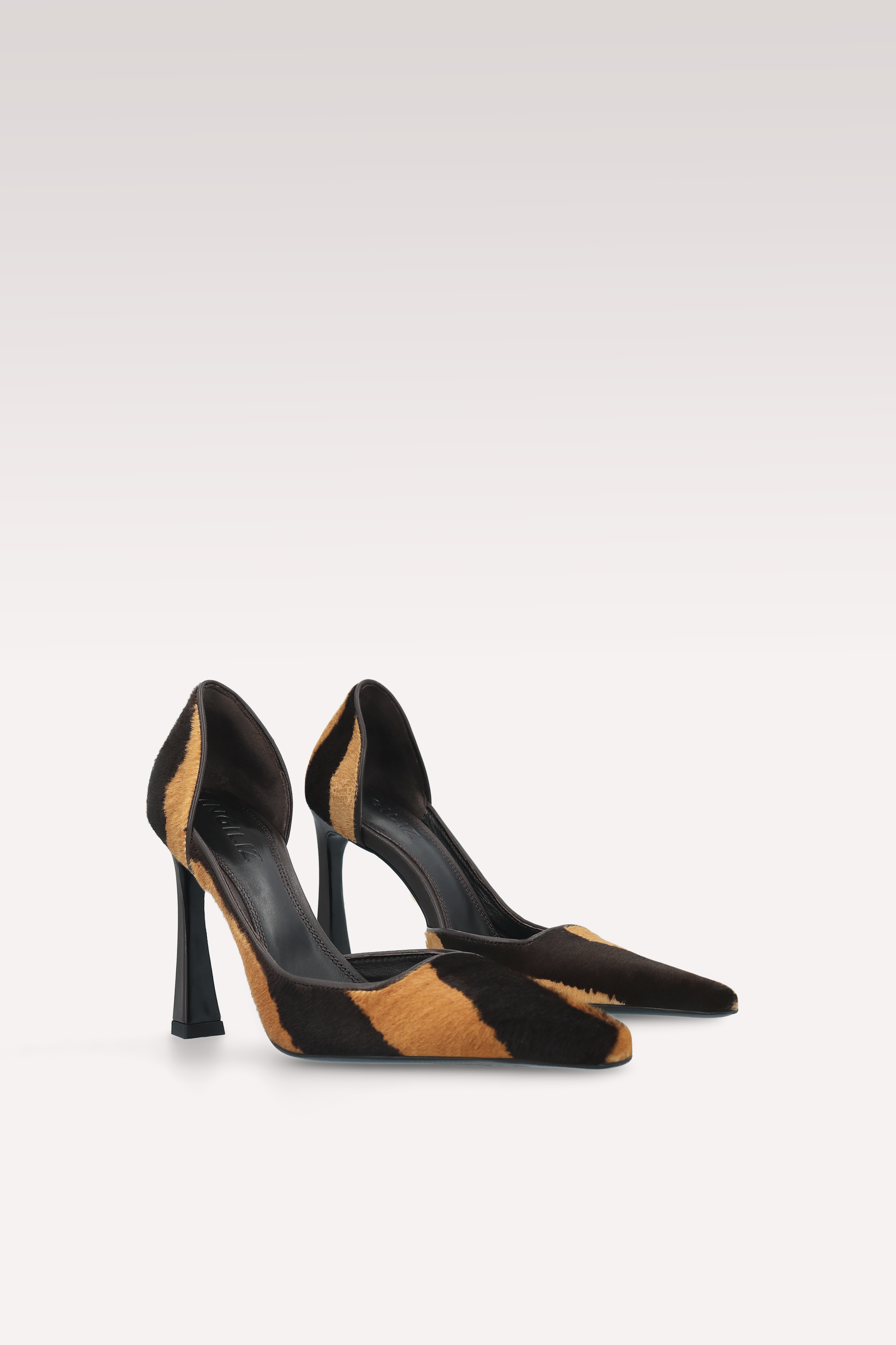 VERTEX BROWN TIGER PRINT HAIR LEATHER PUMPS AND SERAFINE BLACK LEATHER BELT