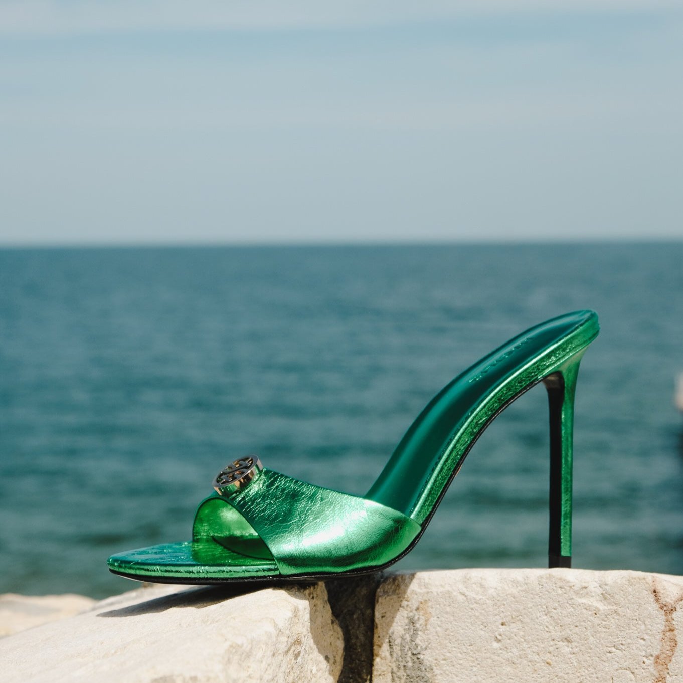 ATHENA 02 CLOVER GREEN METALLIC LEATHER MULES