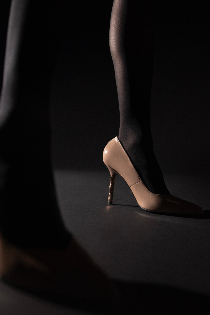 ASTRID DEC 03 NUDE GLOSS LEATHER PUMPS