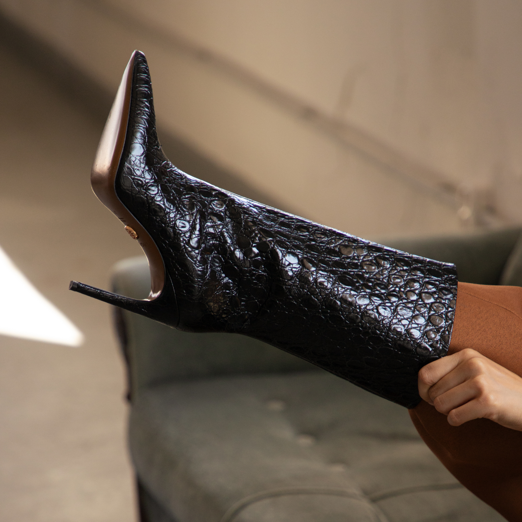 ANNIE 01 BLACK CROCO EMBOSSED LEATHER BOOTS