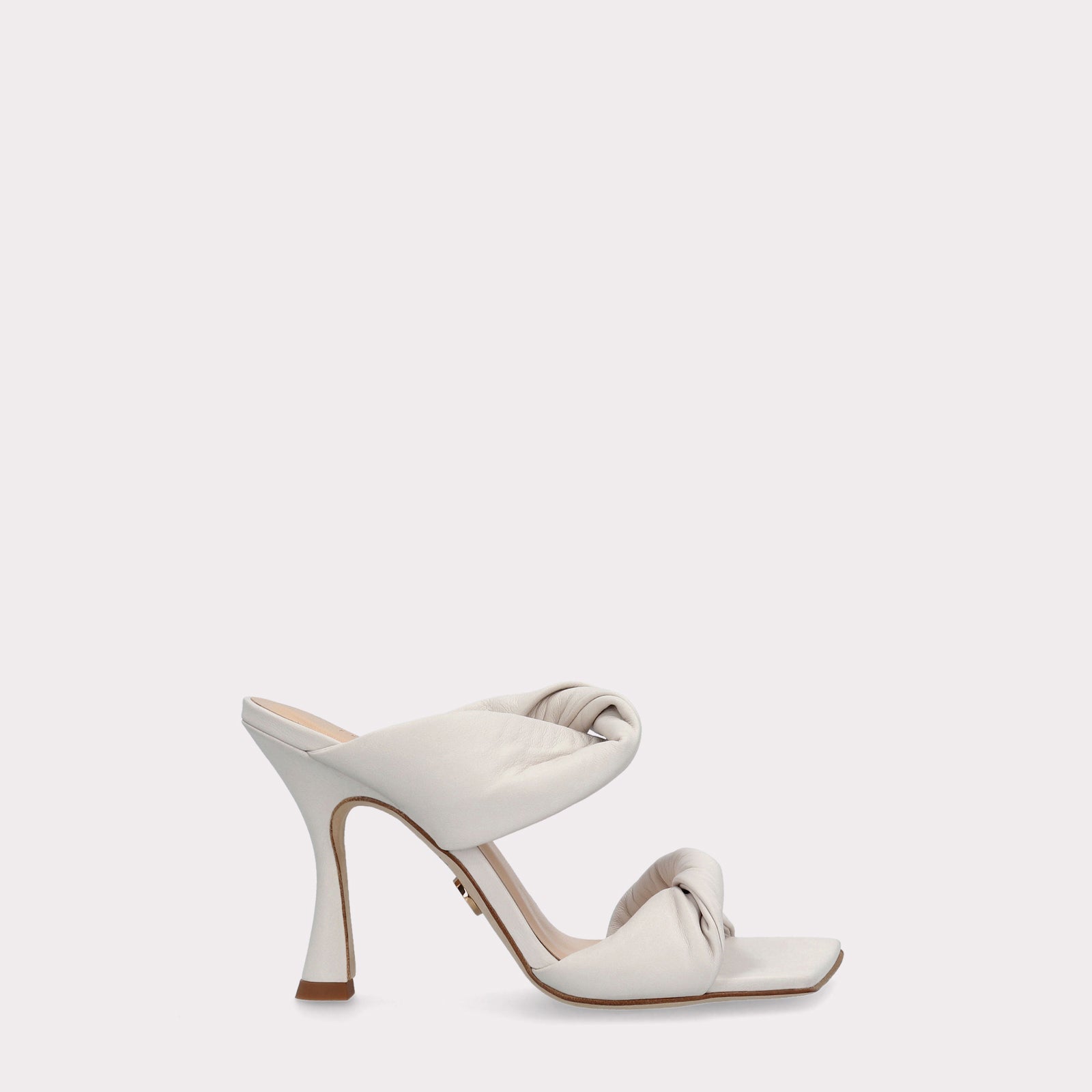 BETTY 30 IVORY LEATHER SANDALS