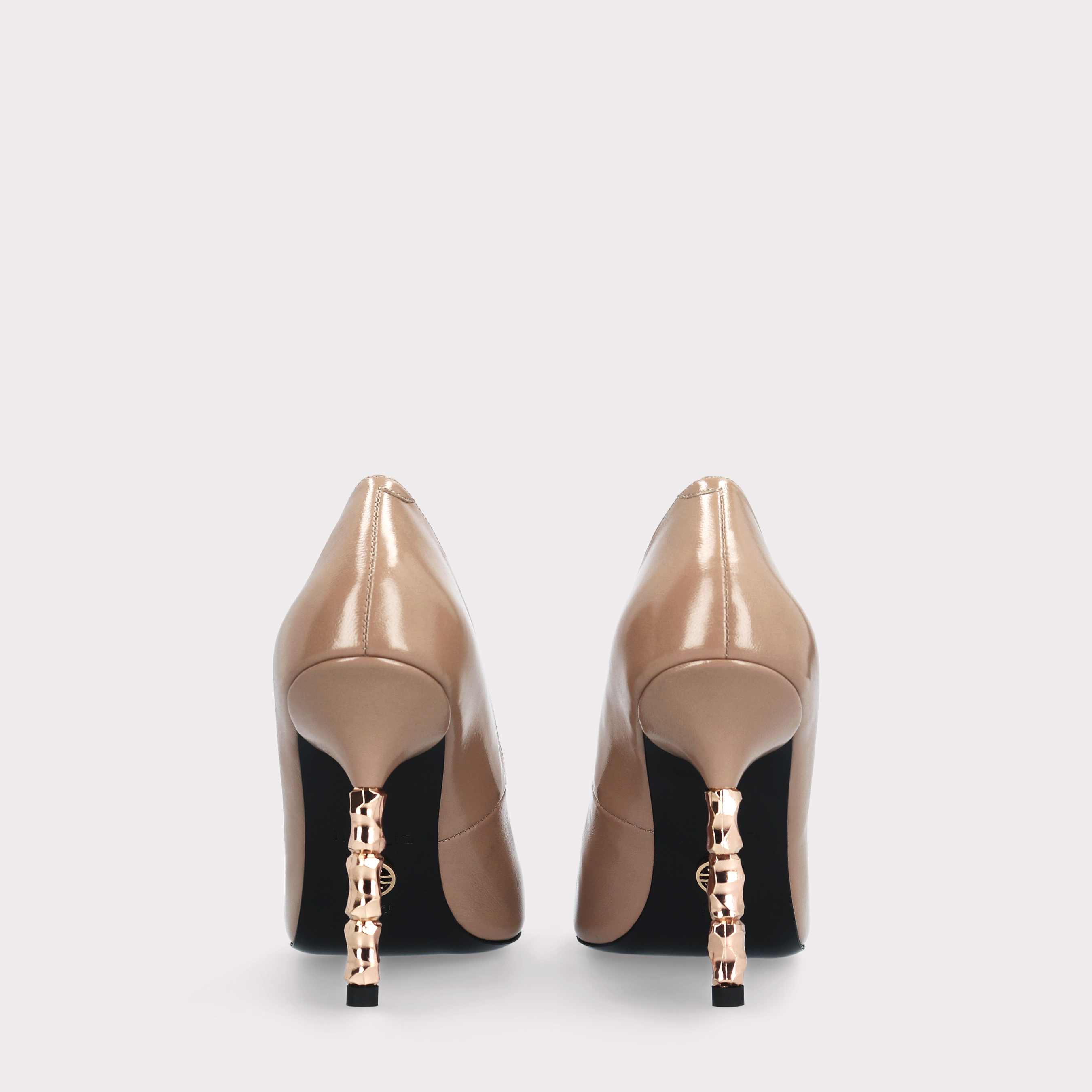 ASTRID DEC 03 NUDE GLOSS LEATHER PUMPS