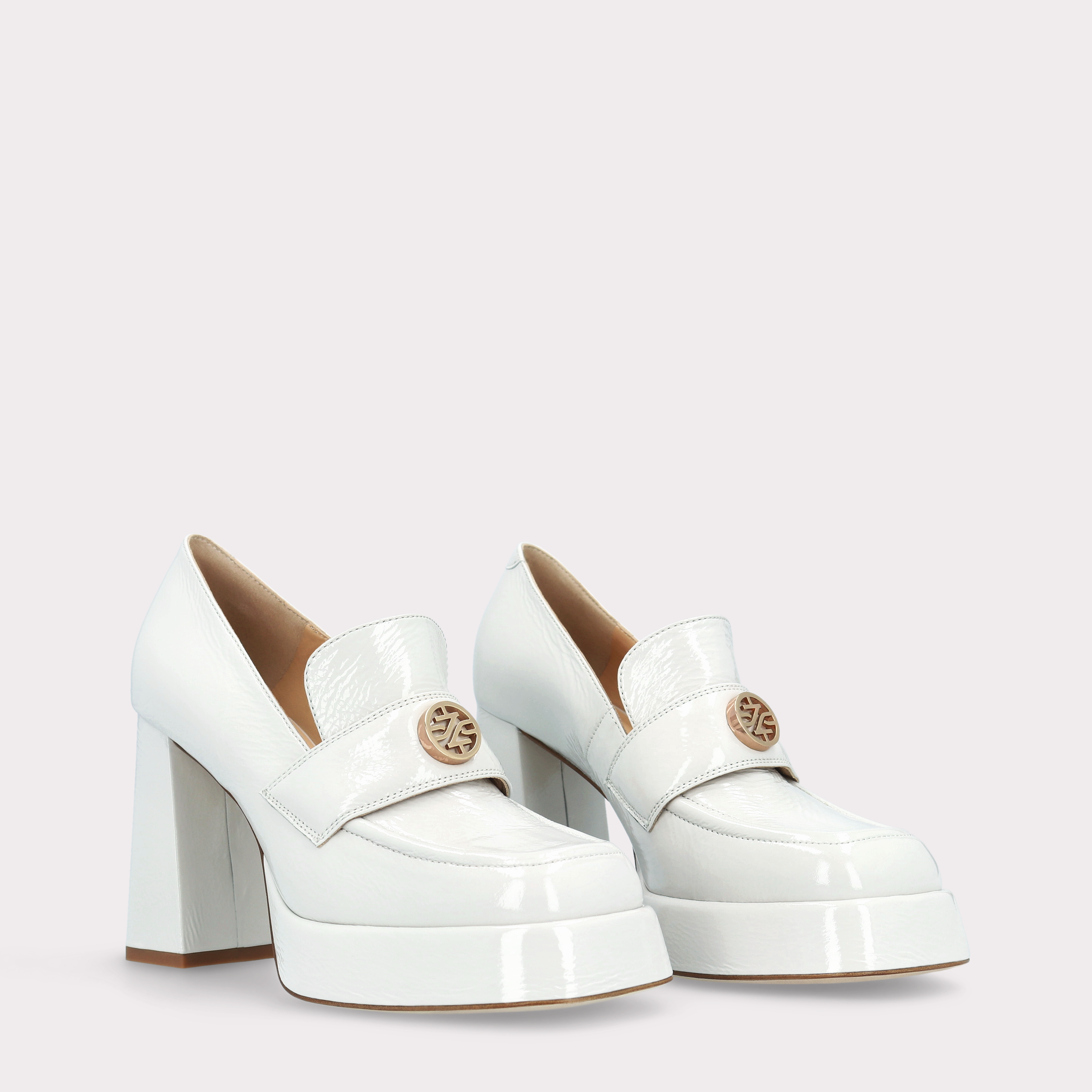 CINDY MOK 02 STORM GRAY CRUSHED PATENT LEATHER PLATFORM PUMPS