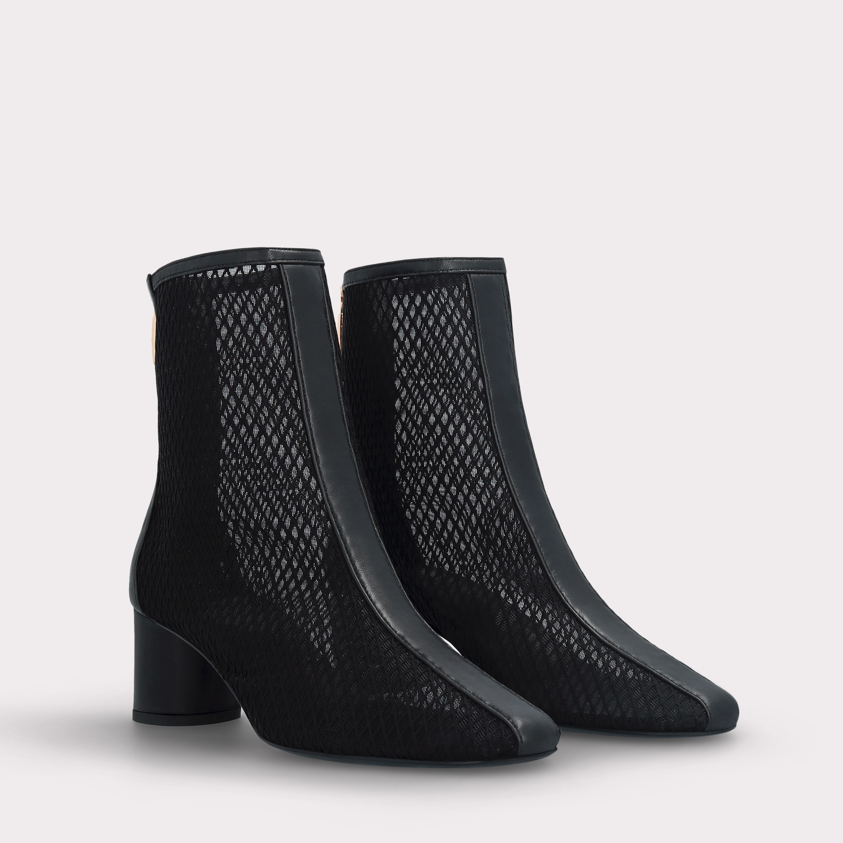 DAKOTA BLACK LEATHER AND MESH BOOT