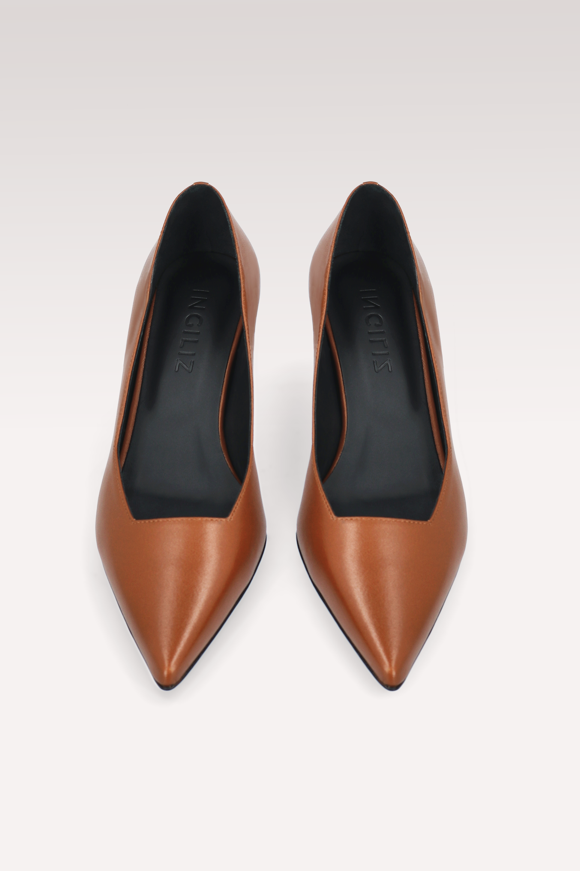 OLIVIA BROWN NAPPA LEATHER PUMPS AND CARRIE CROSSBODY BAG