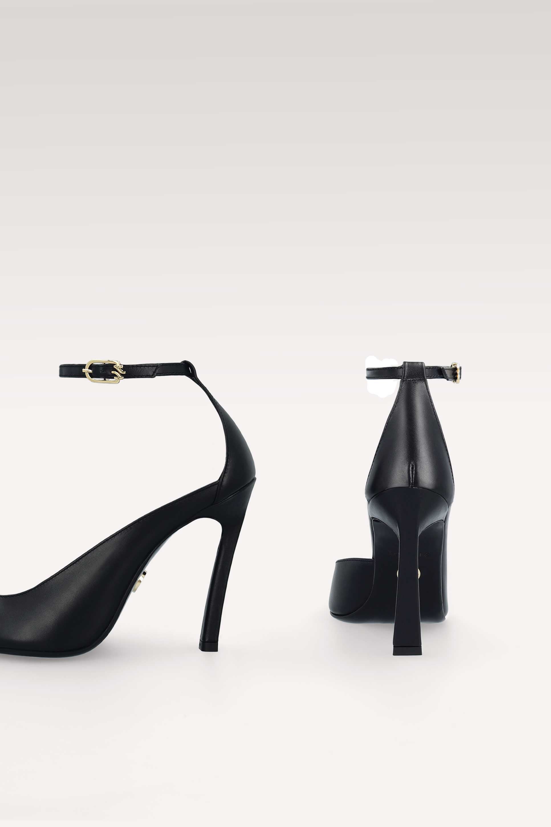 NORA BLACK NAPPA LEATHER PUMPS