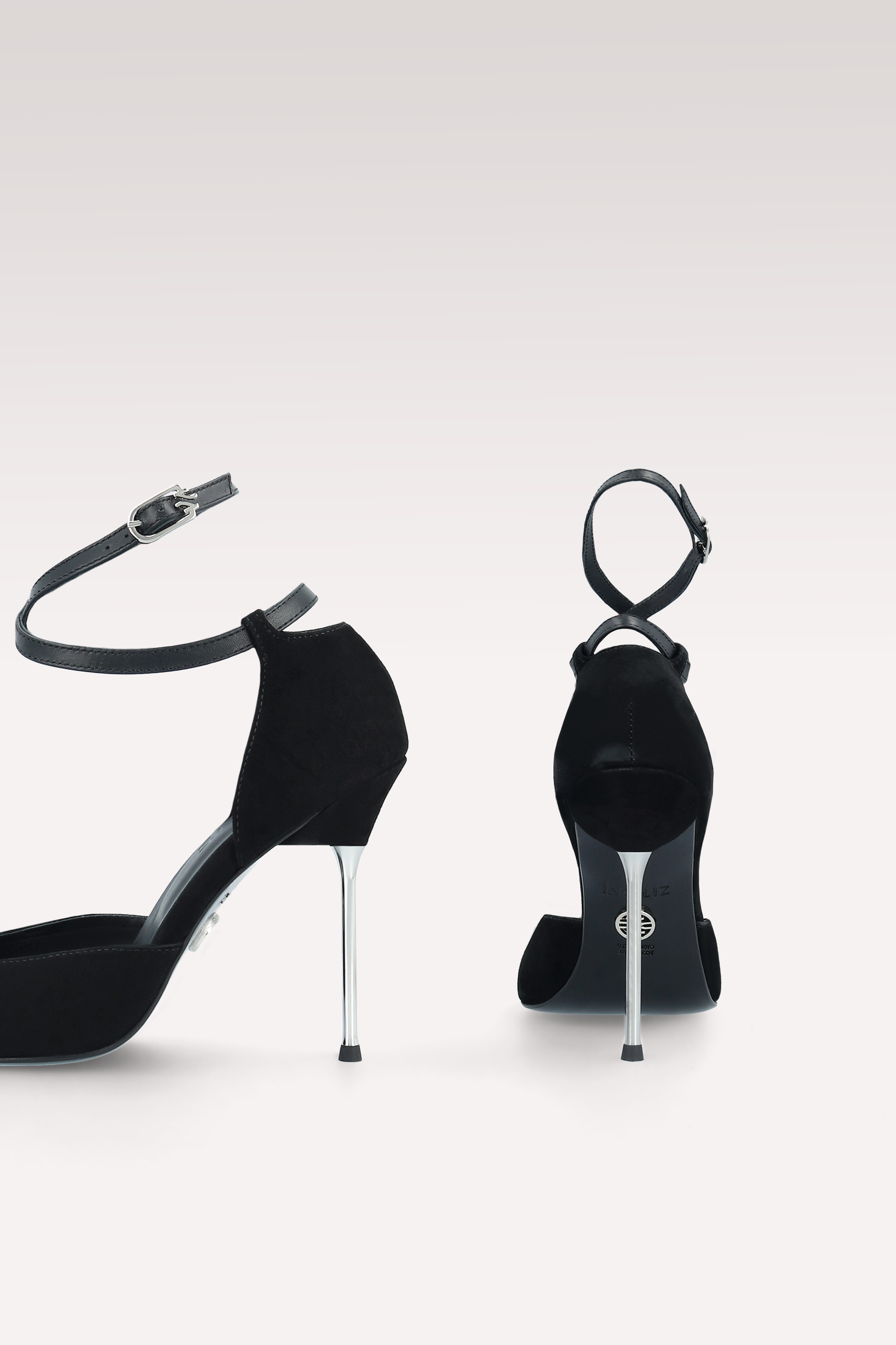 STAR BLACK SUEDE LEATHER PUMPS