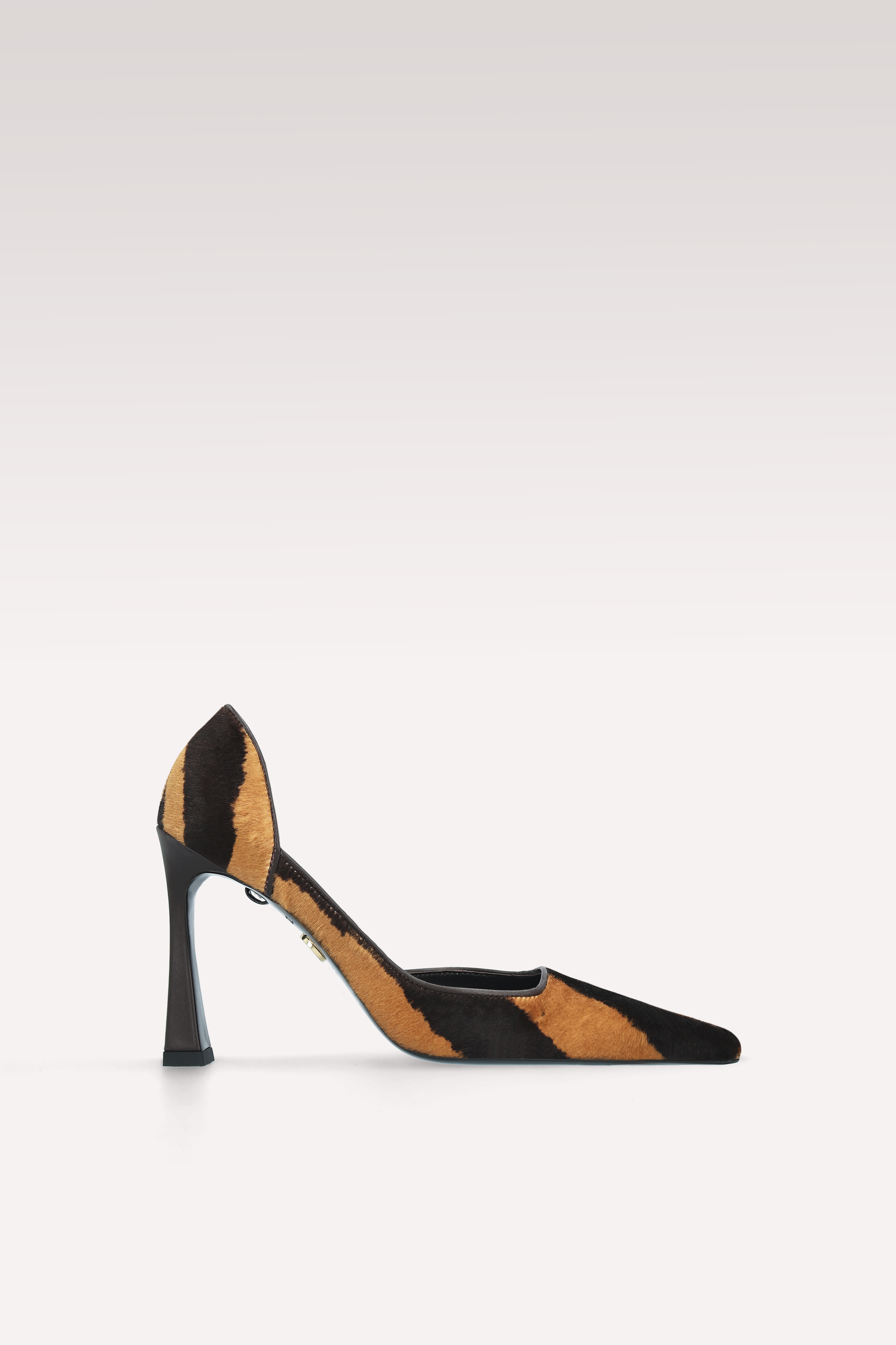VERTEX BROWN TIGER PRINT HAIR LEATHER PUMPS