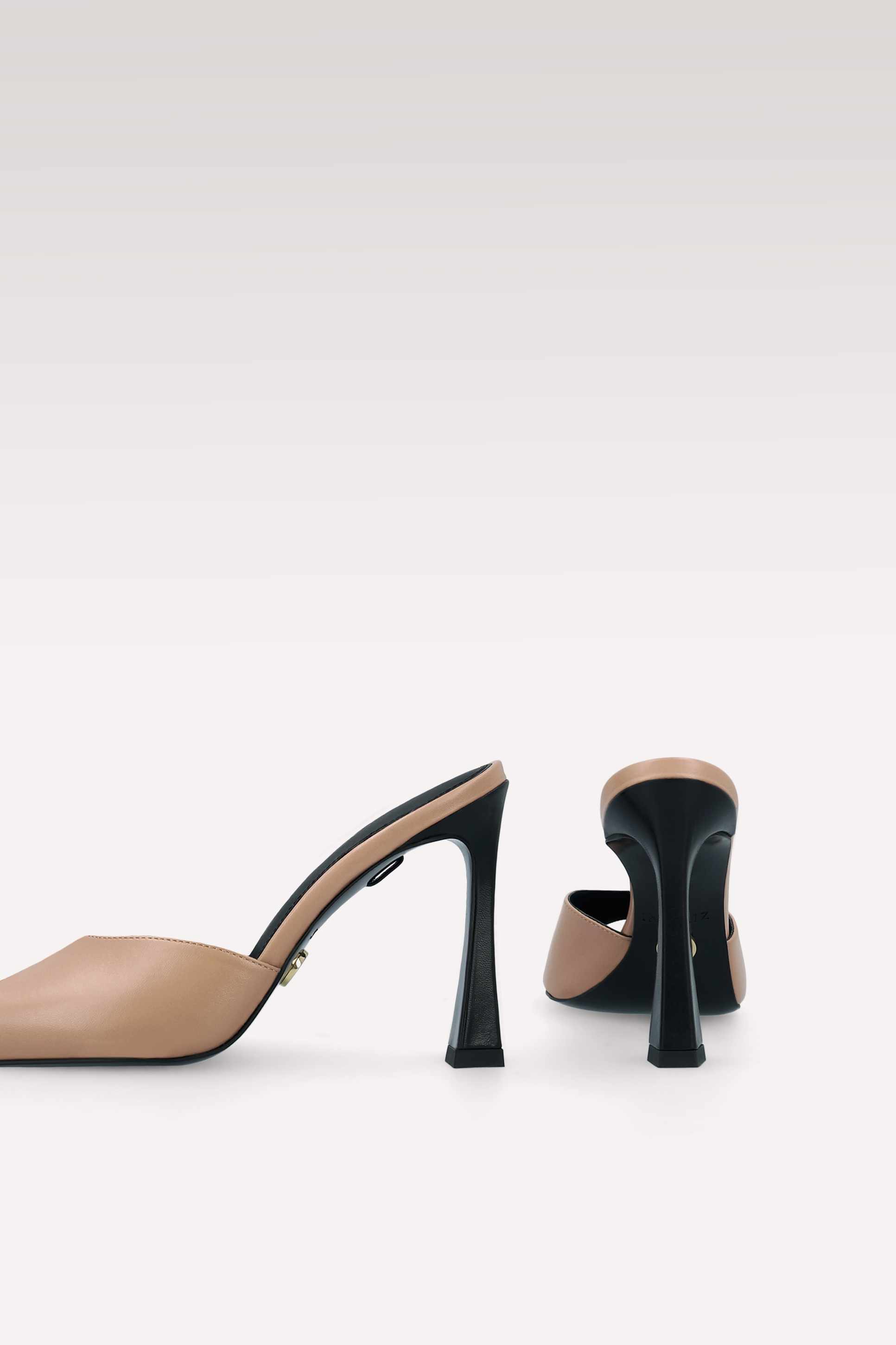 VIPER NUDE AND BLACK LEATHER MULES