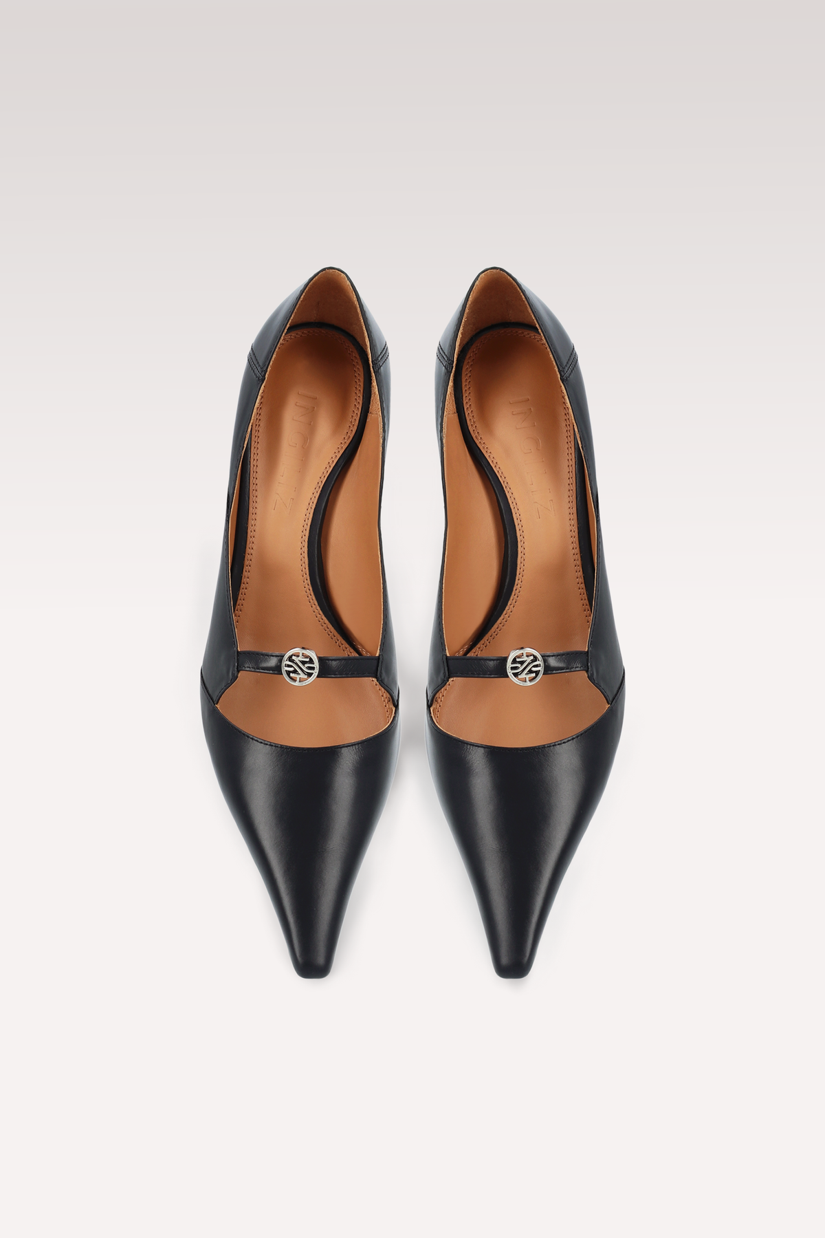 AURA BLACK LEATHER PUMPS