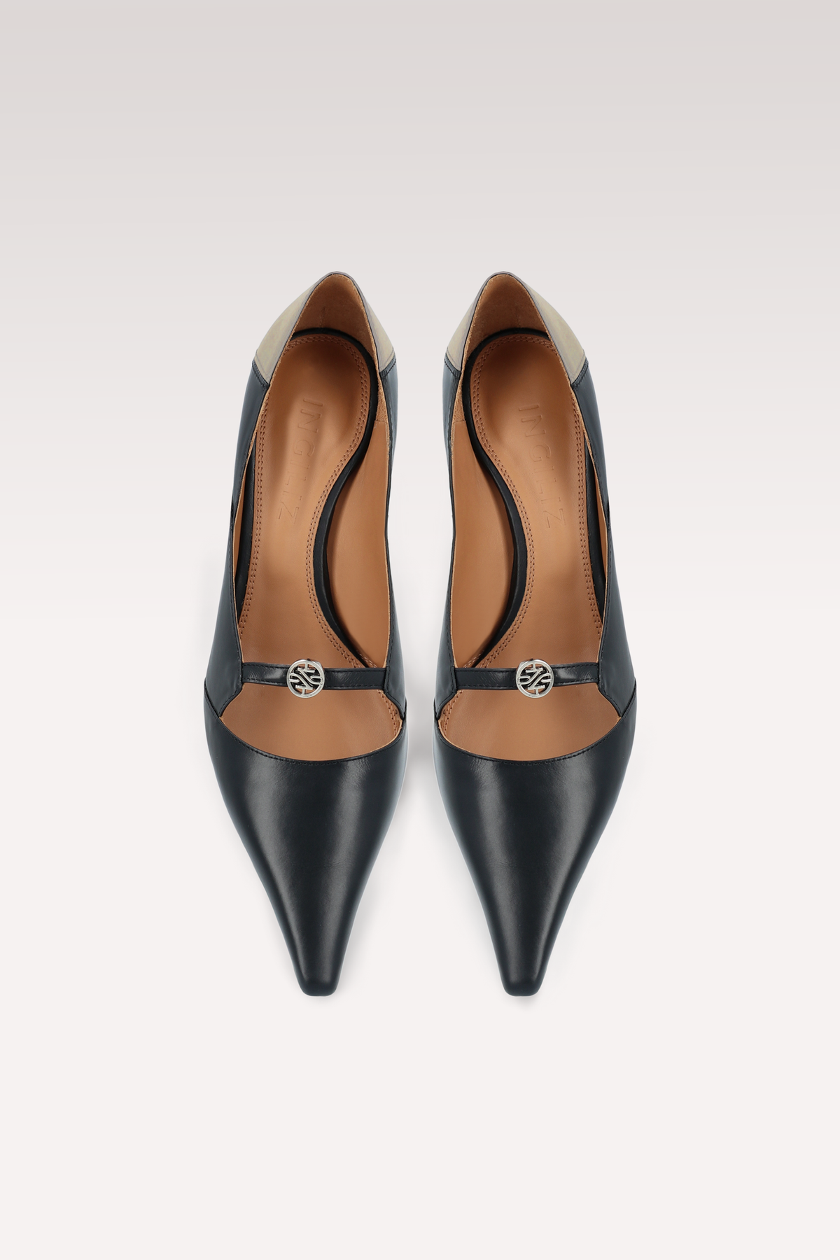 AURA BLACK AND STONE BEIGE LEATHER PUMPS