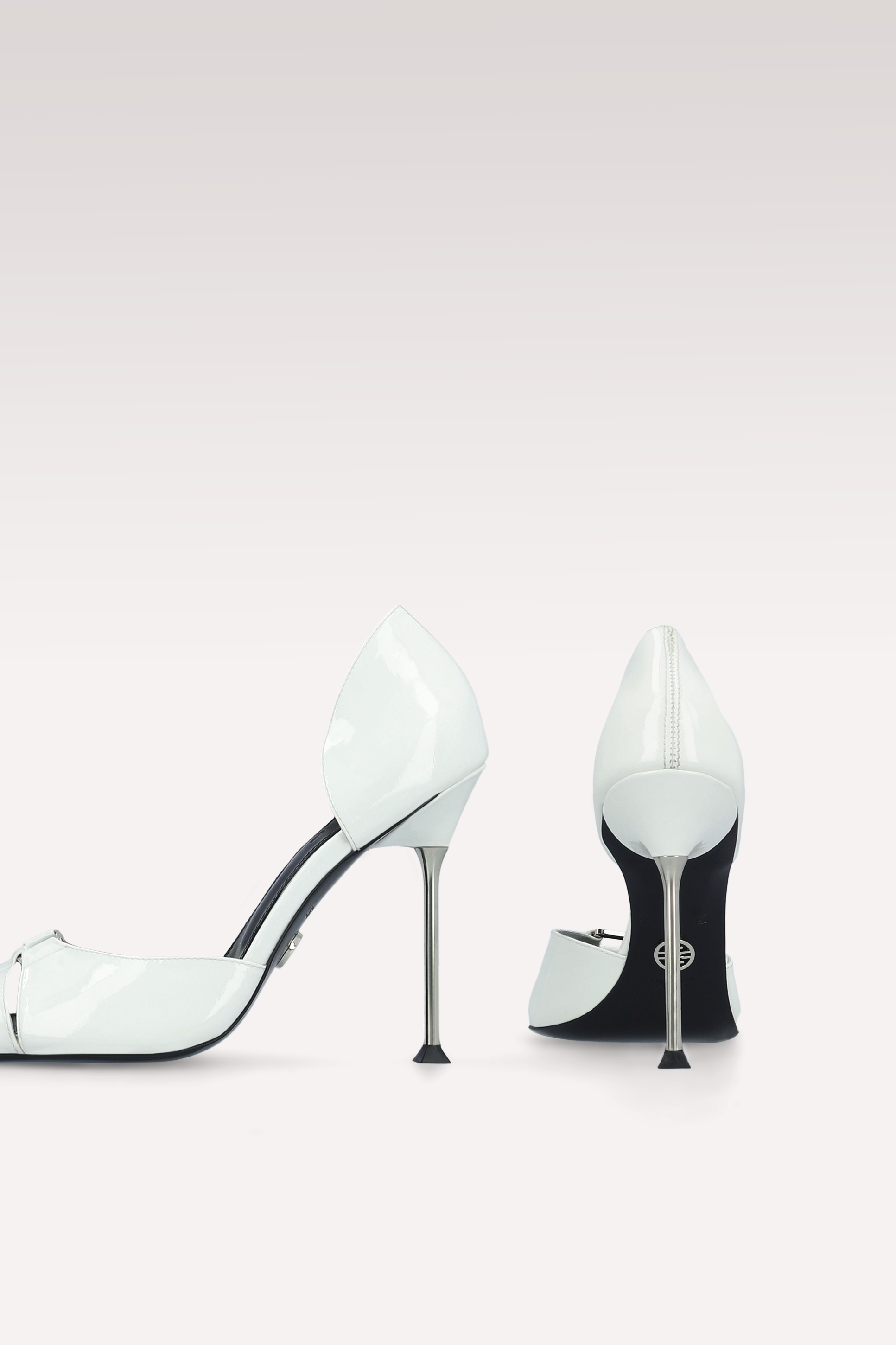 CHARLIZE WHITE LEATHER PUMPS