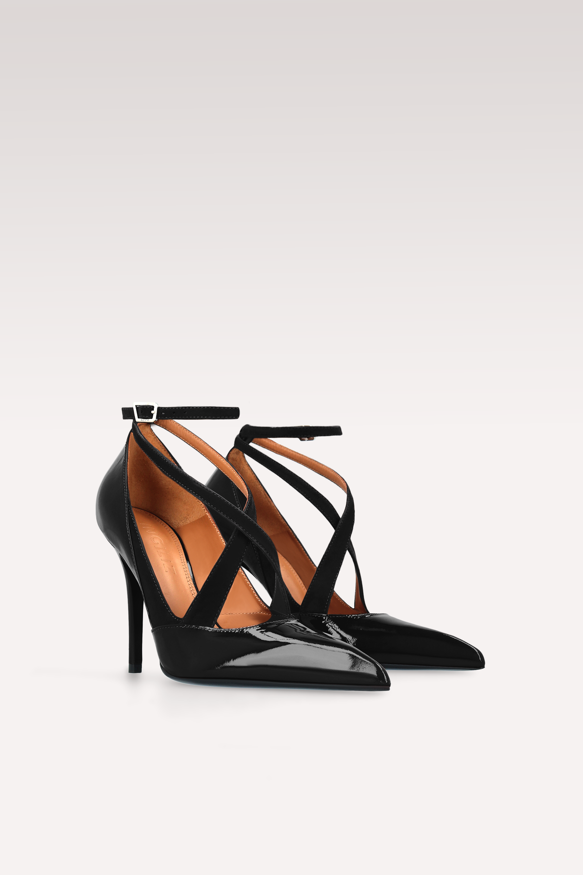 NOCTIS BLACK PATENT LEATHER AND SUEDE PUMPS