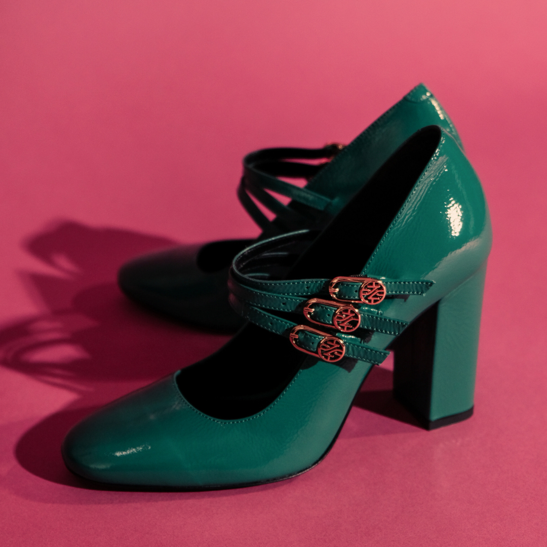 DELMA BEBE GREEN CRUSHED PATENT LEATHER PUMPS
