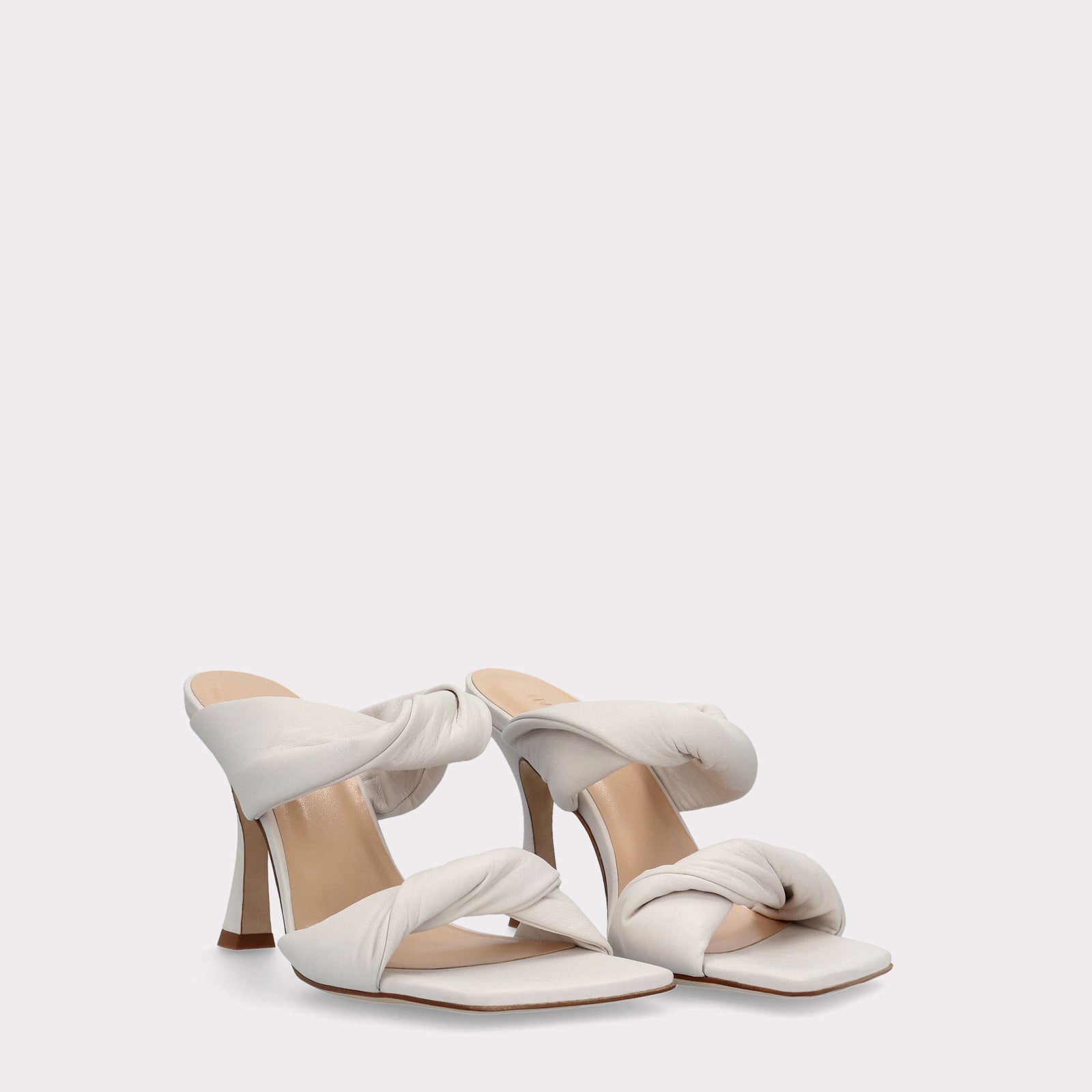 BETTY 30 IVORY LEATHER SANDALS