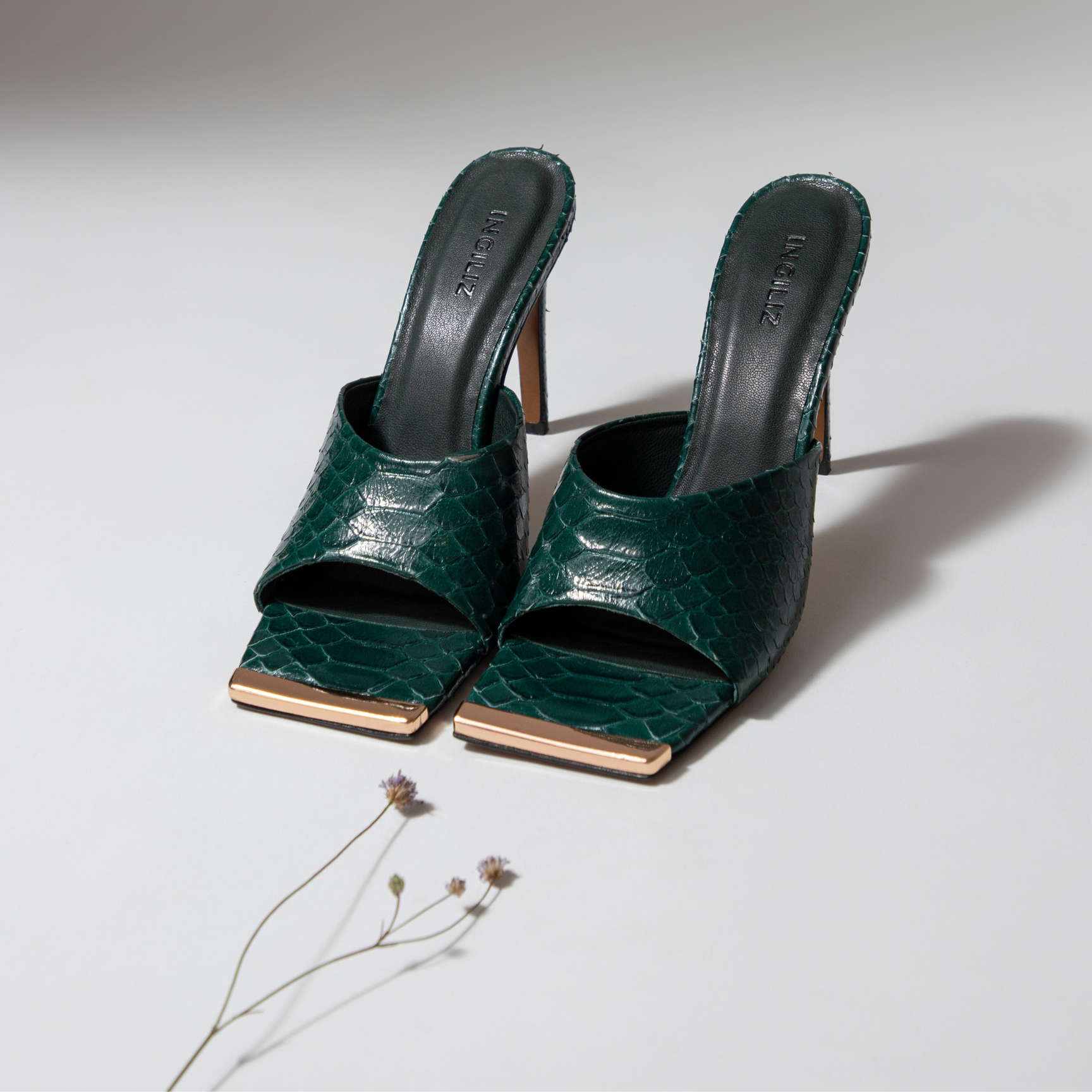 TEXTURED LEATHER MULES KALINA WINTER GREEN